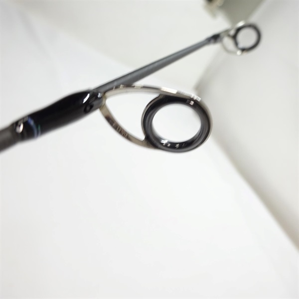 ２２アウトレイジＣ８２－４